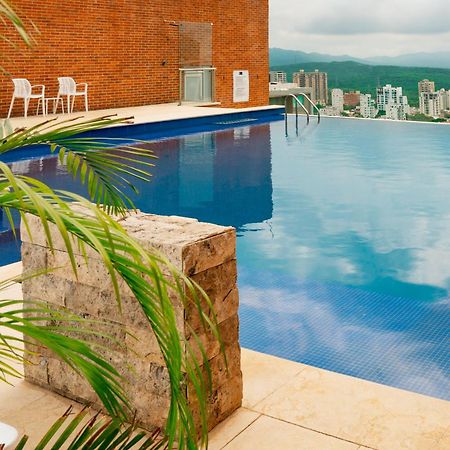 Hotel Dann Carlton Barranquilla Y Centro De Convenciones Exterior foto Infinity pool