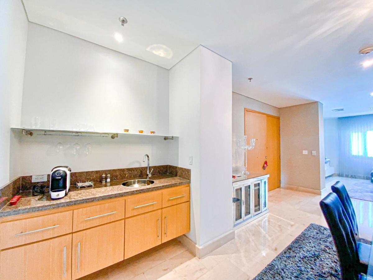 Hotel Dann Carlton Barranquilla Y Centro De Convenciones Exterior foto A typical kitchen in a serviced apartment